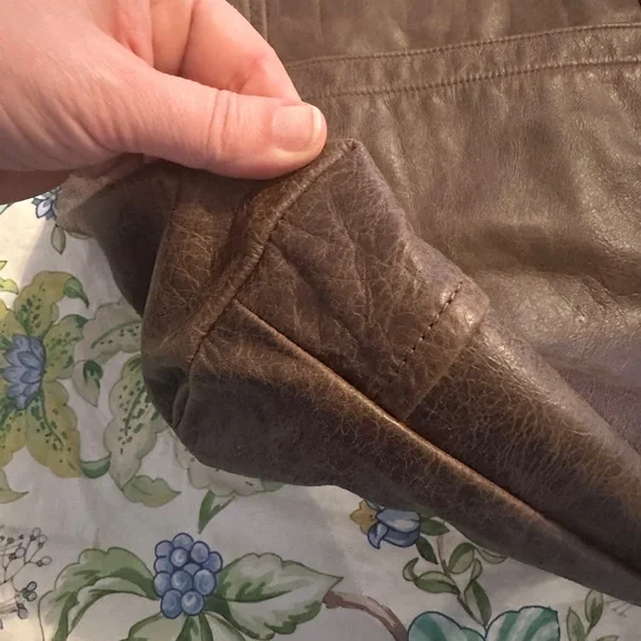 Satchel Brand Large Heidi Leather Mustang Limited Chocolate Crossbody Hobo Bag - Picture 3 of 10